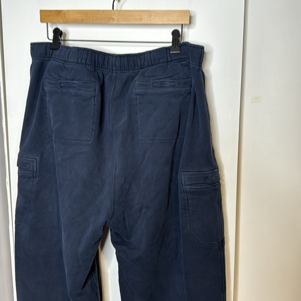 Mens LL Bean, XL Tall, navy blue, cargo sweatpants, errand, Athlesure , worn in - Picture 7 of 10
